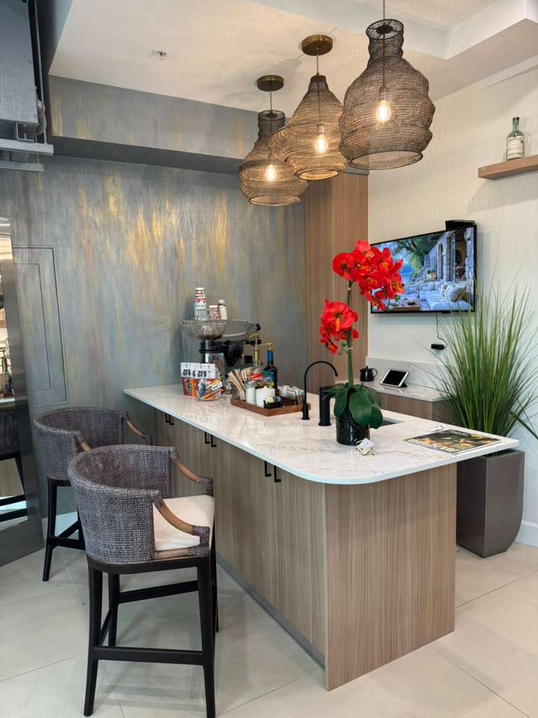 Beauty partner treatment and styling environment